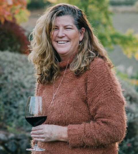 Erin Hanahoe, Wine Educator